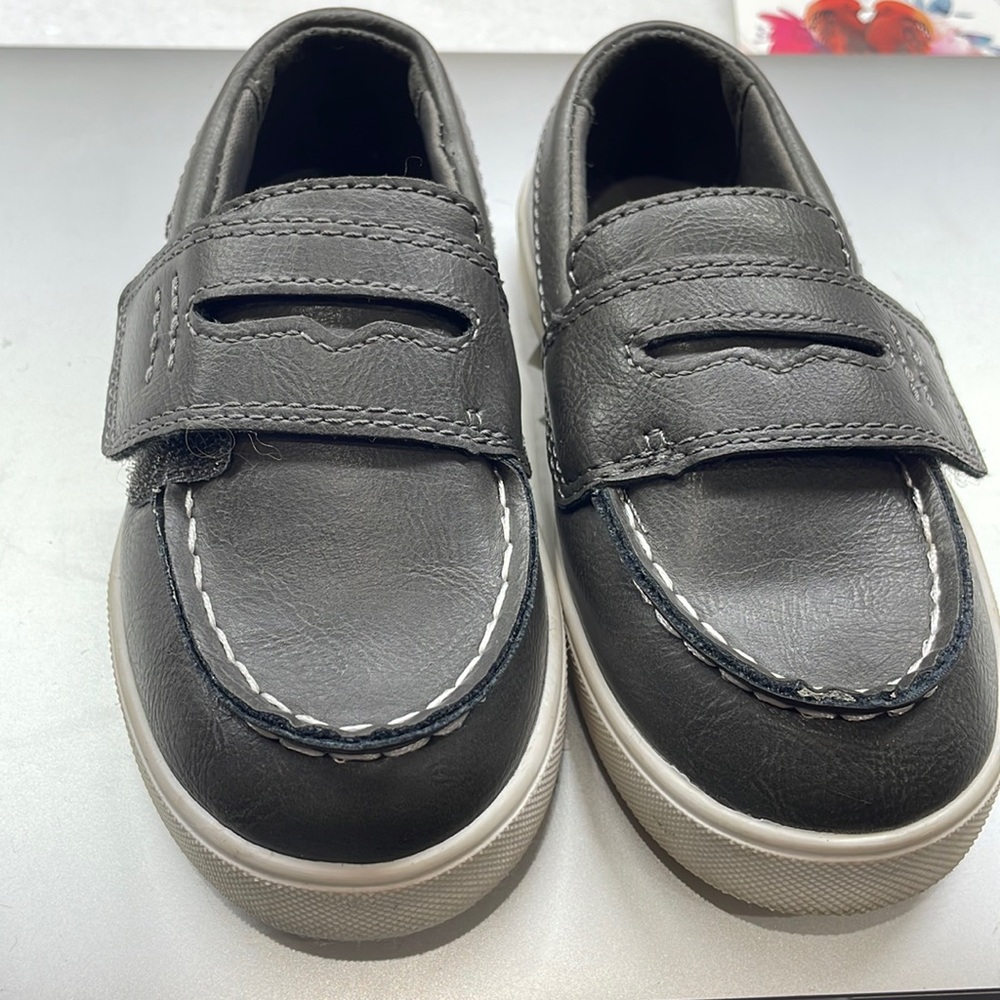Oshkosh Toddler Boys Gray Loafers Size 8